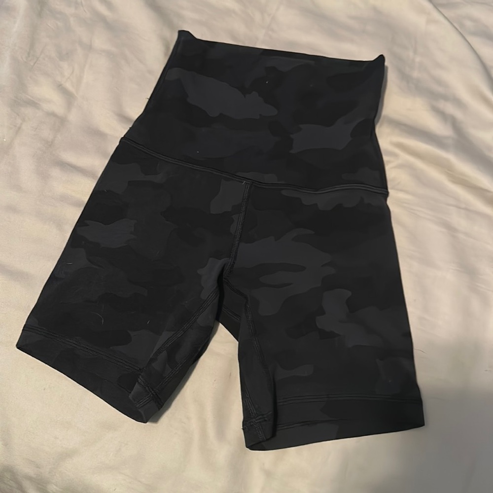 Lululemon shorts size 2